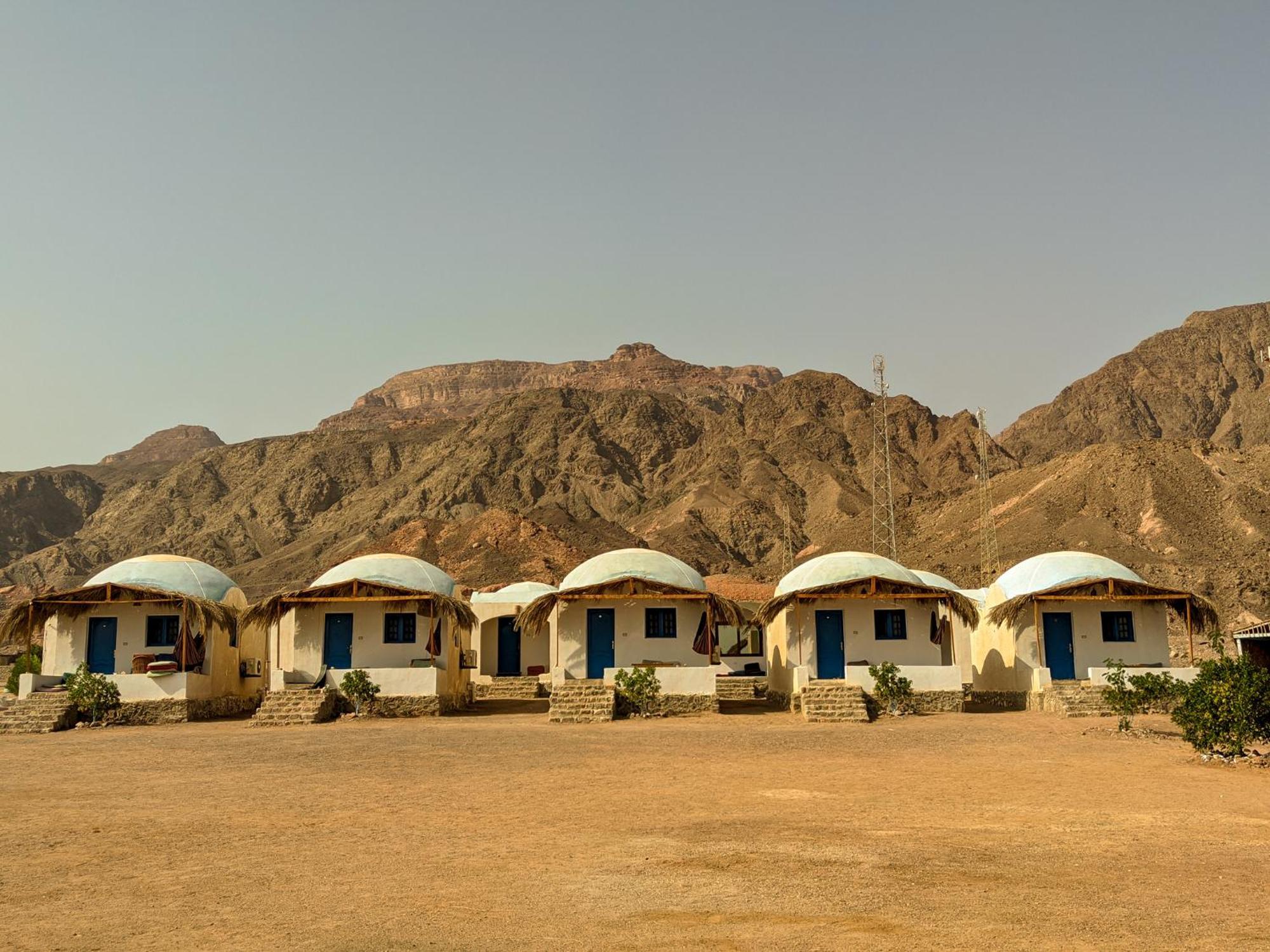 Aladdin Camp Villa Nuweiba` Buitenkant foto